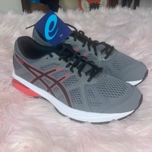 New in box GT XPRESS MEN RUNNING SHOES ASICS